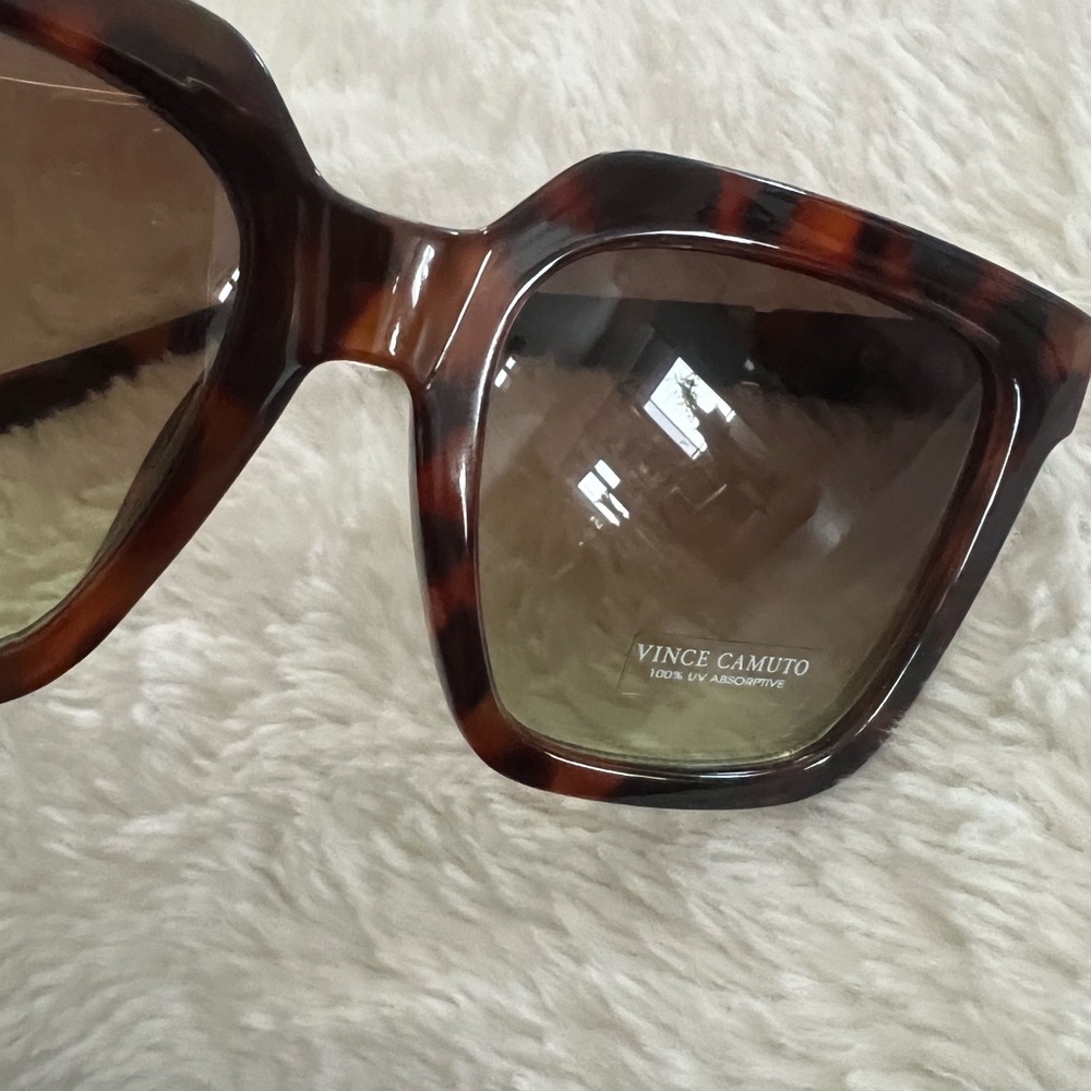NWT Vince Camuto Tortoise Shell Sunglasses - Picture 8 of 11